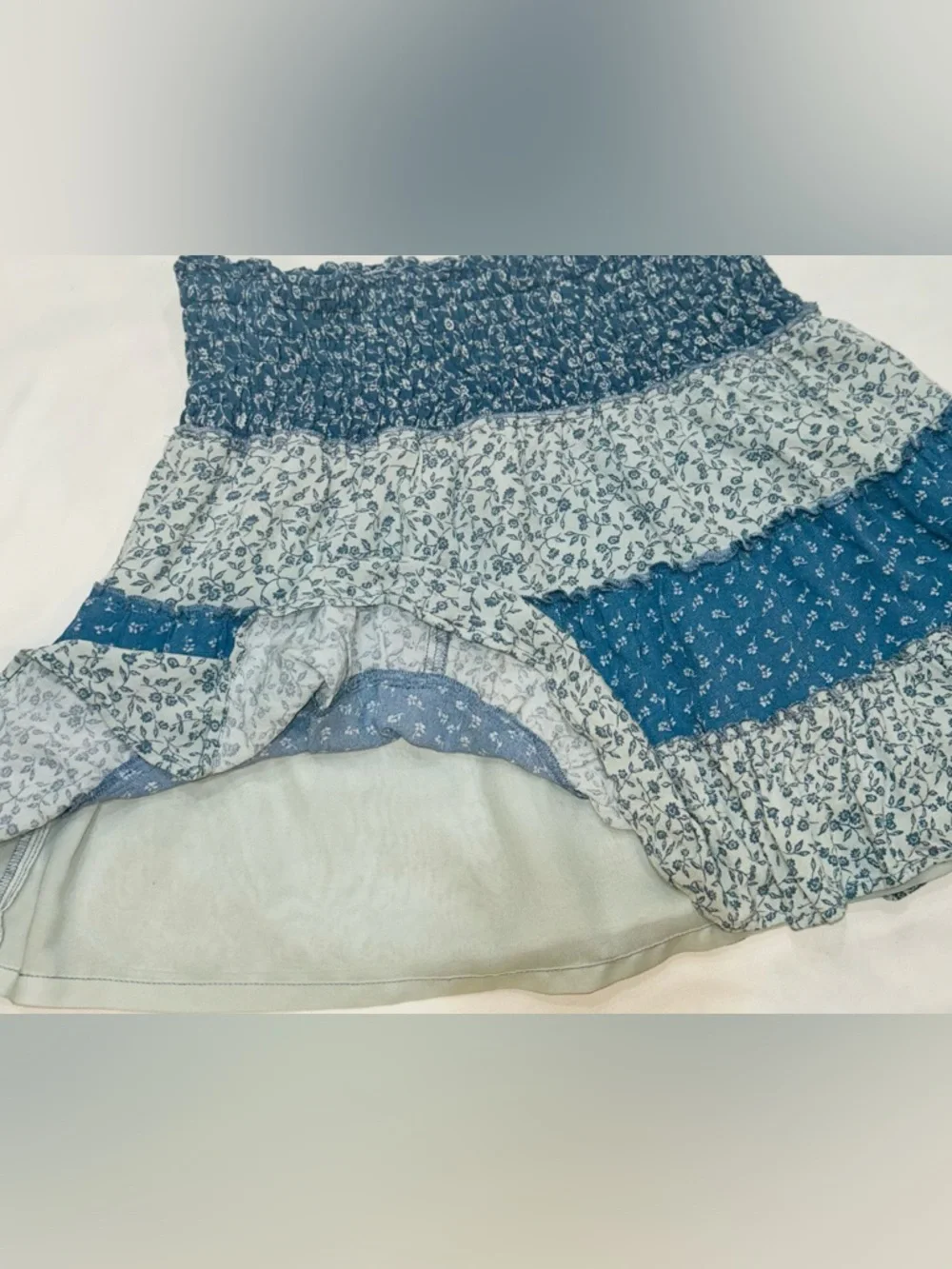 American Eagle Blue Floral Tiered Smocked Mini Skirt Boho Cottagecore Boho Sz XS - Picture 3 of 9